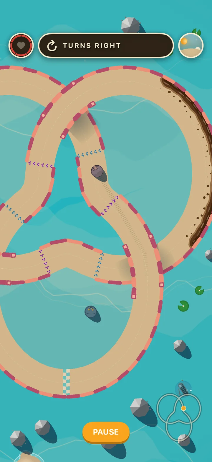 A trefoil track in Coral Shallows